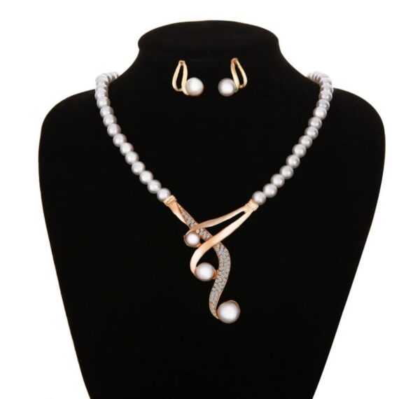 Pearl Pendant